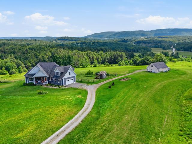 2595 Bethany Turnpike
