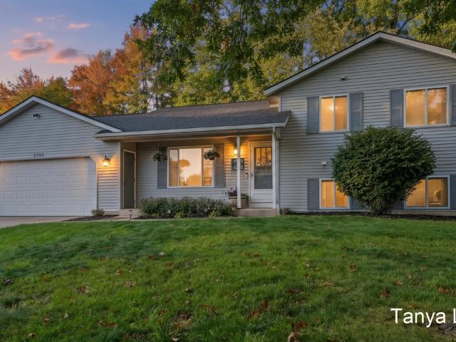 2595 Walker Woods Court