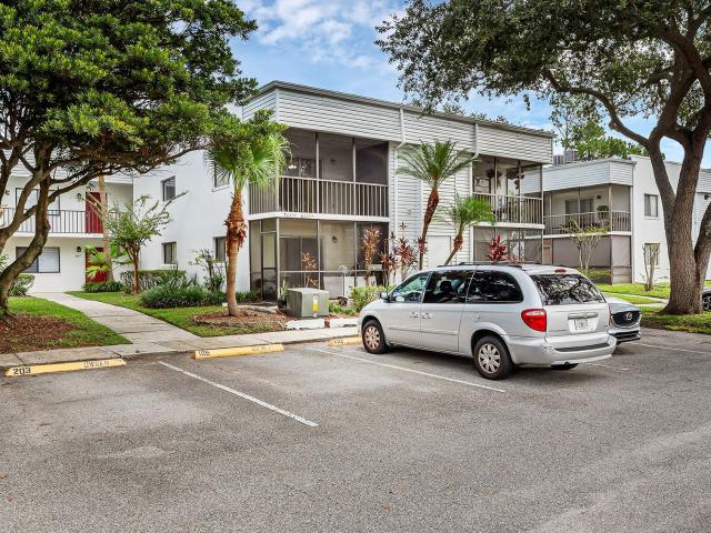 2597 Oak Park Way, 205, Orlando, US, FL