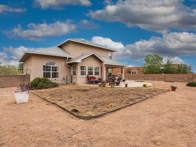 2597 Sandia Loop NE