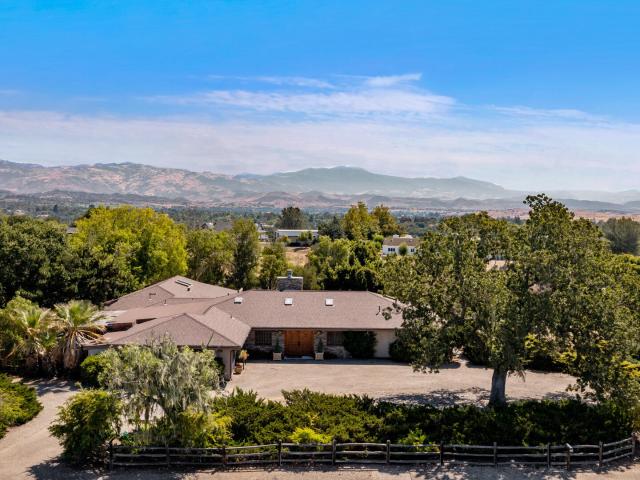 2591 Deer Hill Ln, Solvang, CA 93463 | MLS #V1 31170