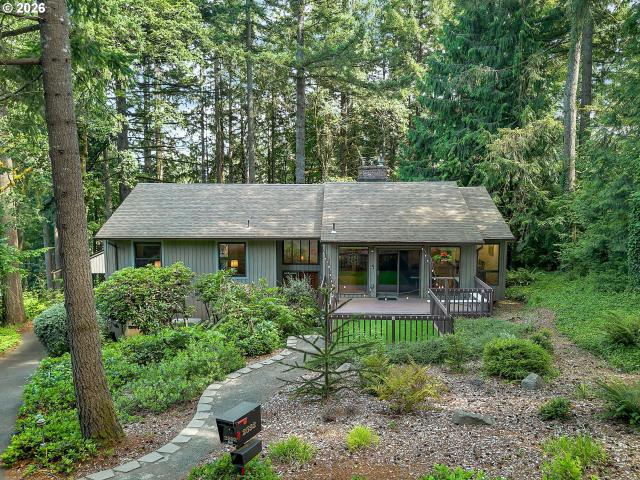 2592 hillcrest ct