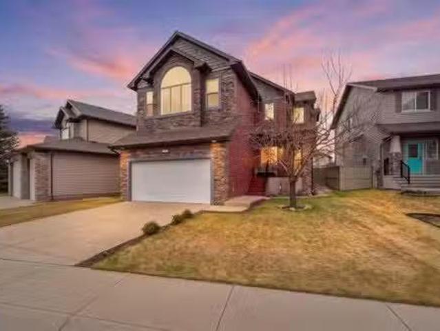 2593 Coopers Circle Sw, Airdrie, AB, T4B 3K2 house for sale.