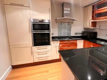 259 Liverpool Road, Angel, London, N1 1LA, United Kingdom | 2 bed house for rent #165465796 | Rentberry