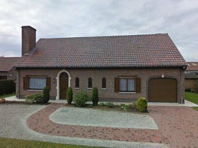 259 m2 apartment for rent in Aalter