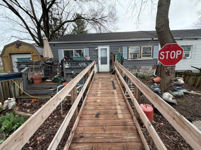 259 S Ivanhoe Road
