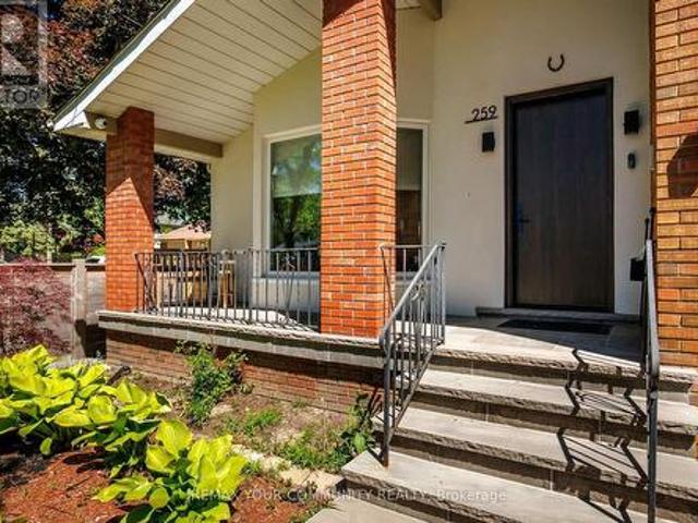 259 Rumble Avenue, Richmond Hill, ON, L4C 4G5 house for sale | Listing ID N13600 | Royal LePage