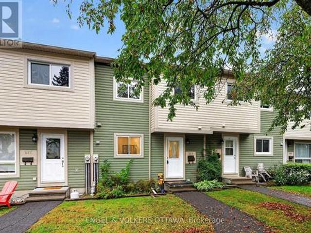 259 Teal Crescent, Ottawa, ON, K1E 2C3 townhouse for sale | Listing ID X14101 | Royal LePage