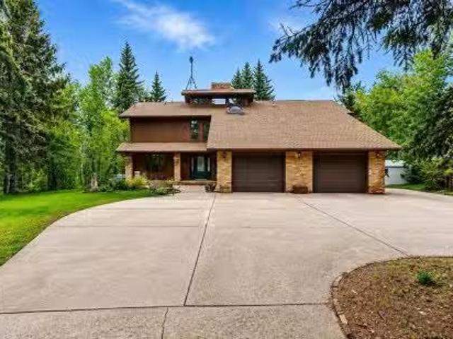 25 21546 Twp Road 520, Rural Strathcona County, AB, T8E 1G5.