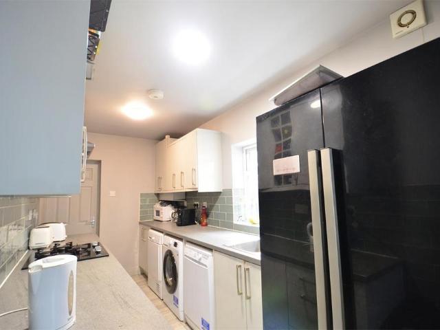 25 Teignmouth Road, Stirchley, B29 7BA, United Kingdom | 6 bed townhouse for rent #134900801 | Rentberry