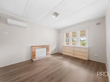 25 The Boulevarde, Kooringal NSW 2650