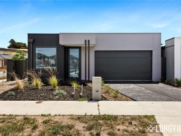 Pakenham, Cardinia County, Victoria - Garden