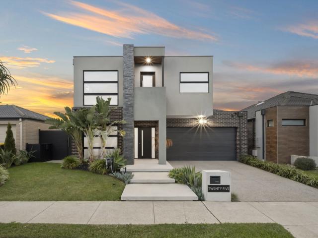 25 Tropic Circuit, Point Cook
