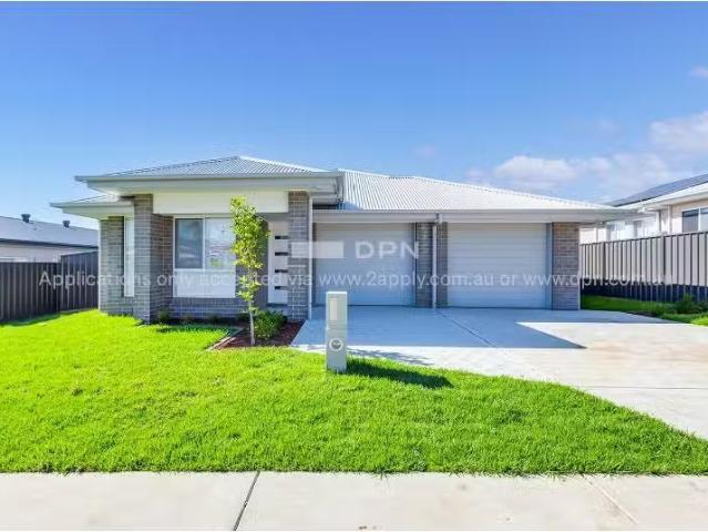 2/5 Treeton Close, Farley Apartment for rent Listed by Sophie.