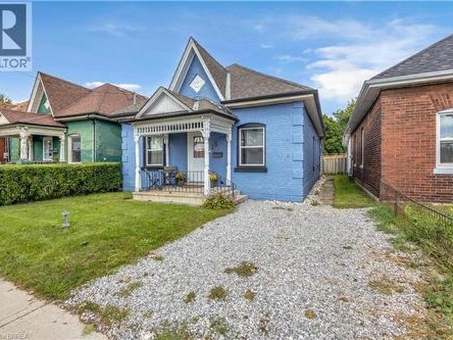 25 Usher Street, Brantford, ON, N3R 1B9 house for sale | Listing ID 40870 | Royal LePage