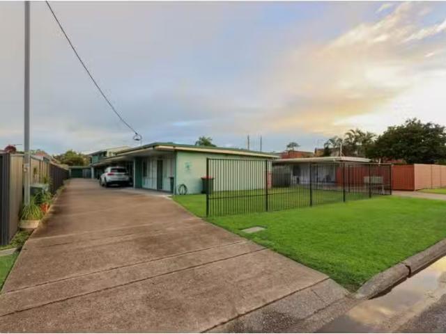 2/5 Vincent Street, COFFS HARBOUR Apartment for rent Listed b.