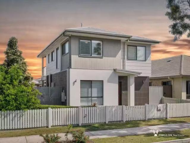 25 Vineyard Drive, Greenbank, QLD 4124