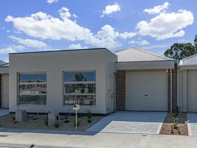 25 Victoria Way, Mansfield Park, SA 5012