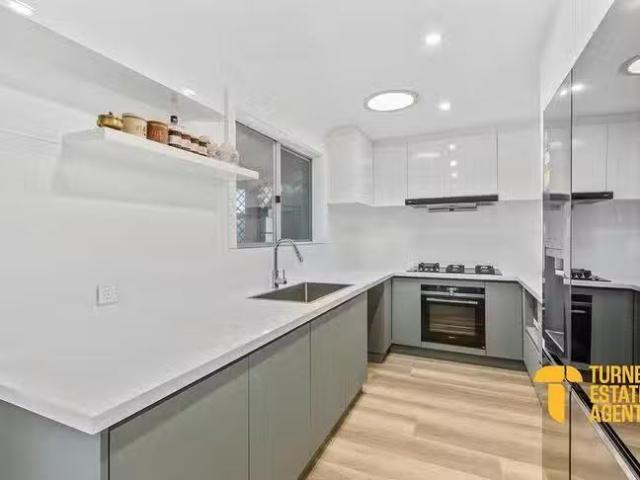 25 Wandarra Close, Karawara, WA 6152