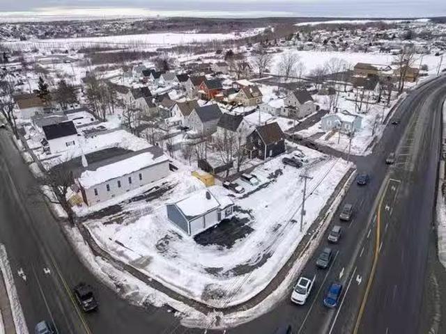 25 Welton Street, Sydney, NS, B1P 0C8 commercial for sale L.