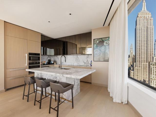 25 West 28th Street, New York, NY
