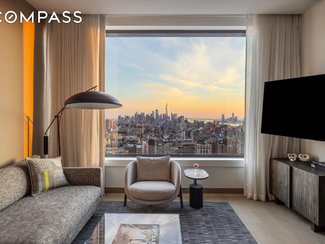 25 West 28th Street, New York, NY