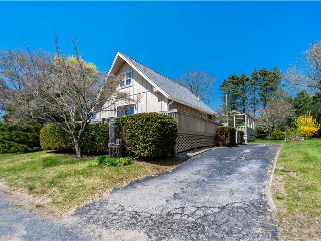 25 Westside Road