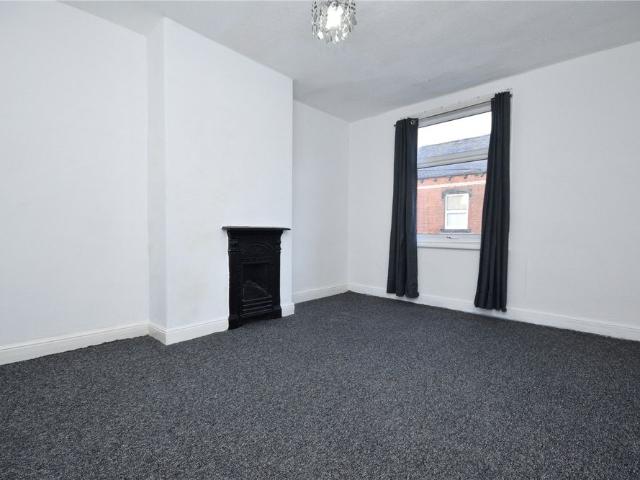 25, Whingate Grove, Leeds, West Yorkshire, LS12 3RD