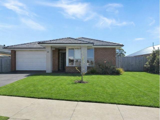25 Whistler Drive, Bairnsdale