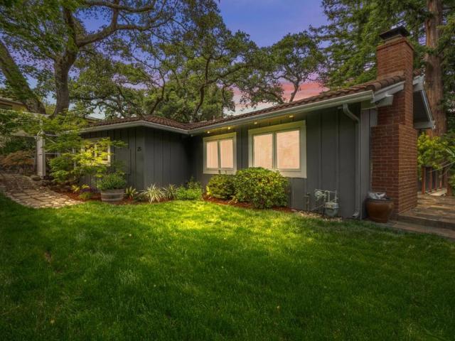 25 Woodhue Court