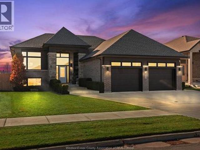 25 Woodland St, Kingsville, ON, N9Y 0A9 house for sale | Listing ID 26004 | Royal LePage