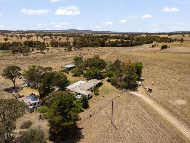 25 Acre Creek Front Retreat