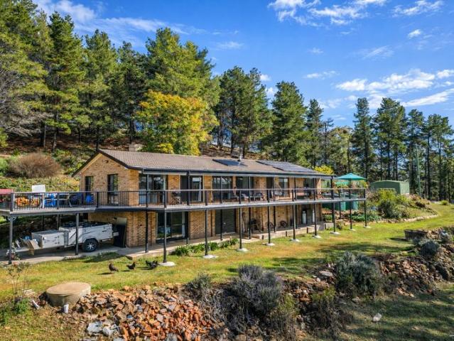 25 Acres with Panoramic Views Just 25 Minutes from Mudgee