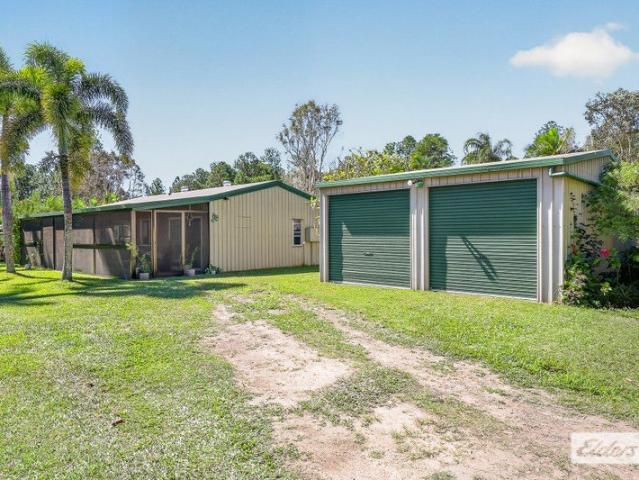 25 Acres of Peace, Privacy & Pure Byfield Magic!