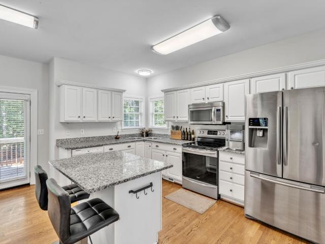25 Amberjack Court