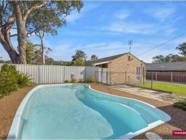 25 Arunta Avenue, KARIONG House for rent Listed by Linda Perk.