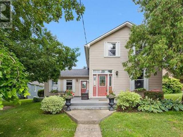 25 Badenoch Street, Puslinch Morriston, ON, N0B 2C0 house for sale | Listing ID X13596 | Royal LePage