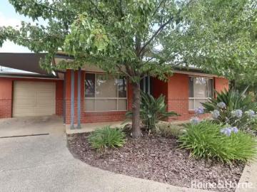 2/5 Barton Avenue, LLOYD Apartment for rent Listed by Raine &.