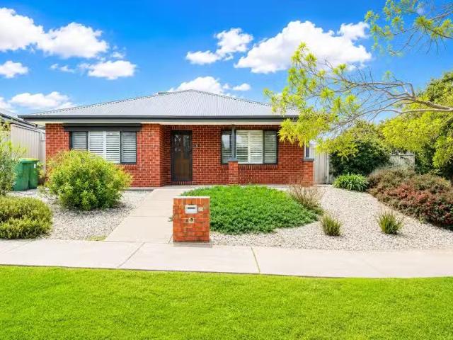 25 Bartleson Place, HAMILTON VALLEY House for rent Listed by.