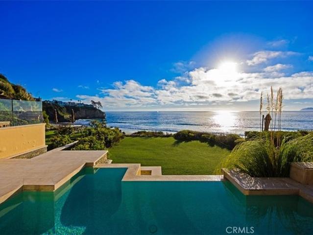 25 Bay Dr, Laguna Beach, CA 92651
