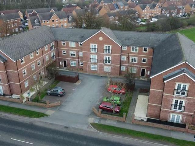 25 Bedroom Block Of Apartments Flat