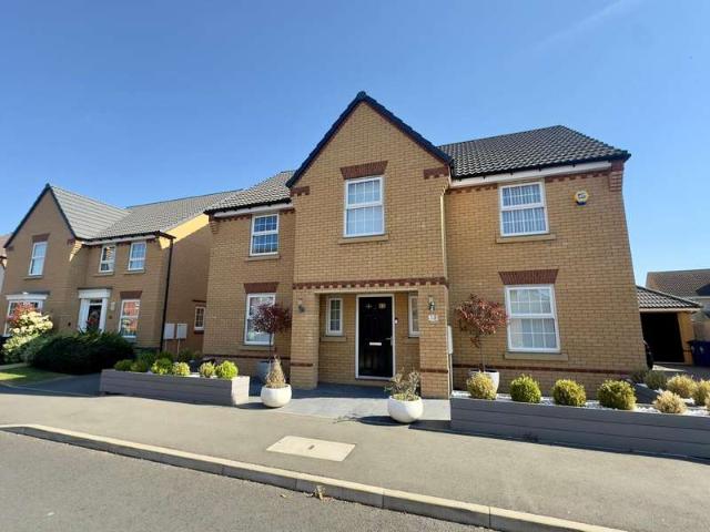 25 Bedroom Detached House