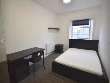 25 bedroom house of multiple occupation to rent
