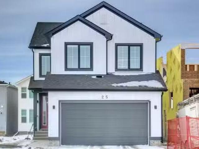 25 Belvedere Terrace Se, Calgary, AB, T2A 7G1 house for sale.