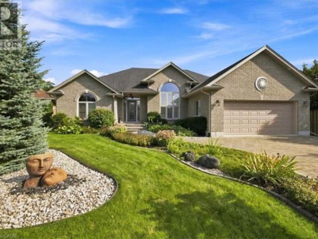 25 Birch Avenue, Port Dover, ON, N0A 1N6 house for sale | Listing ID 40861 | Royal LePage