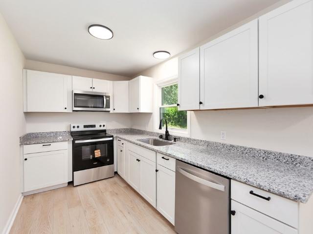 25 Blackburn Ave