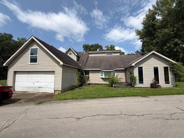 25 Bliss Ave, Little Hocking, OH 45742