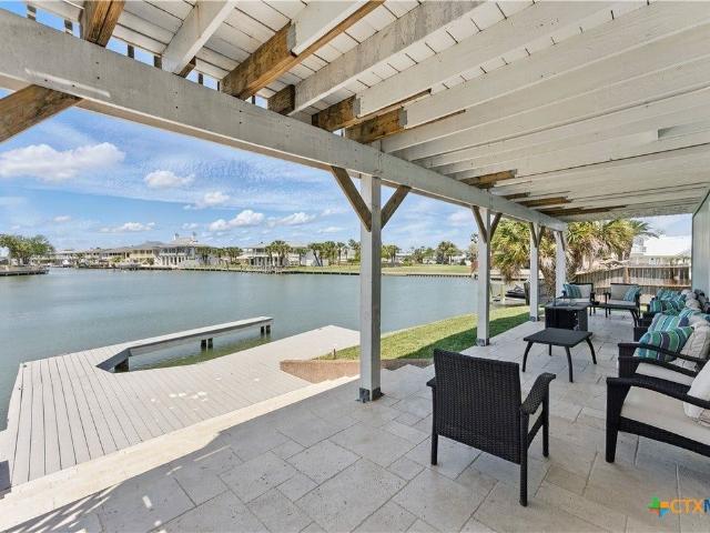 25 Blue Heron Dr, Rockport, TX