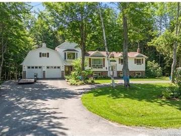 House for sale in Sunbury - Garden