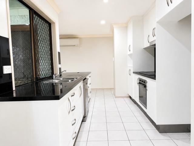 25 Campion Circle Kirwan, QLD 4817